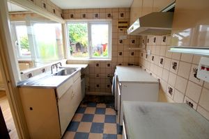 Kitchen- click for photo gallery